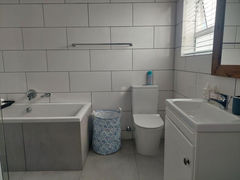 5 Bedroom Property for Sale in Britannia Bay Western Cape